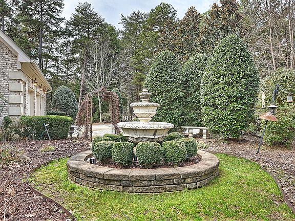 5th image of 111 Stonewall Beach Ln