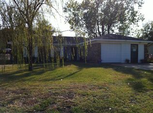 920 Old Jefferson Rd, Paris, TX 75460