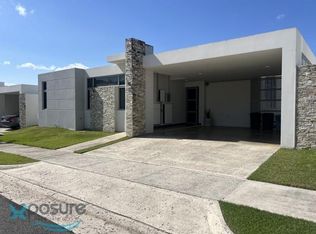 10 Calle Dl, Guaynabo, PR 00969