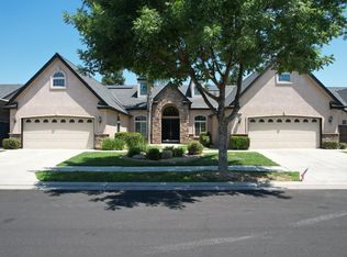 439 W Loyola Ave, Clovis, CA