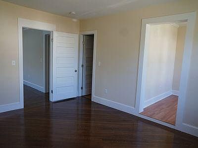 3rd image of 78 Linden Avenue # Second Floor