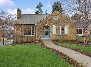 2320 Mount View Ave, Minneapolis, MN 55405