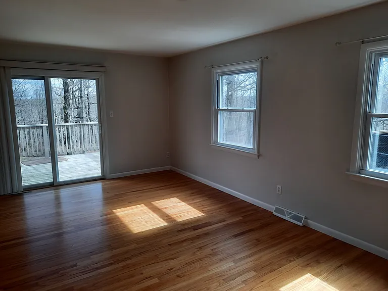 16 Hickory Ln — Photo 12
