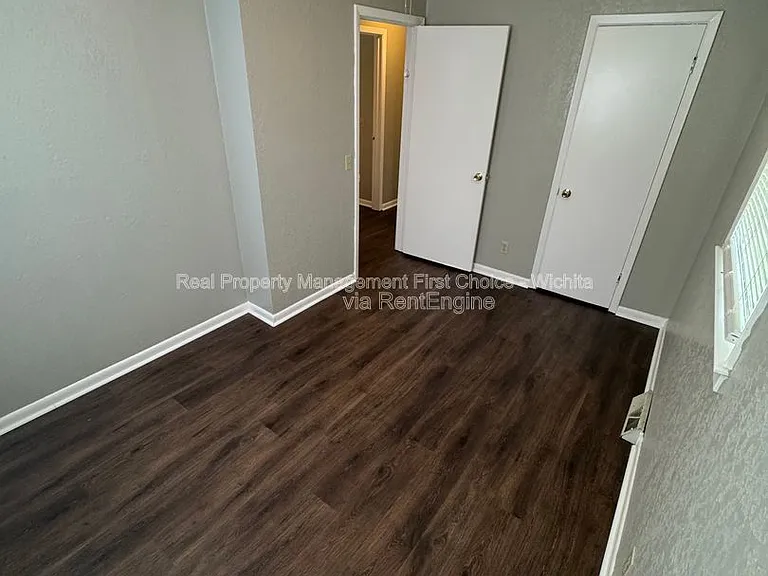 2136 S Euclid St — Photo 23