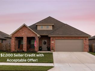 2131 Periwinkle Pl, Centerton, AR 72719