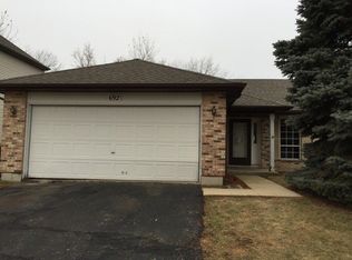 692 Thorndale Dr, Elgin, IL 60120