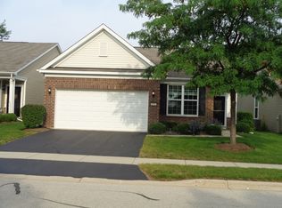 2876 Stoney Creek Dr, Elgin, IL 60124