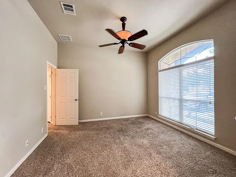 923 Avery Pkwy #2 — Photo 5