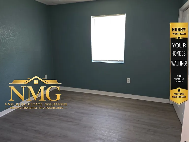 5301 Queen Mary Ln — Photo 4