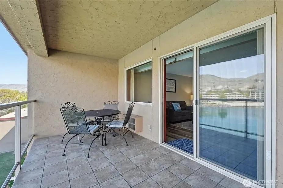 322 West Woodin Avenue Unit 642 - 1 — Photo 4