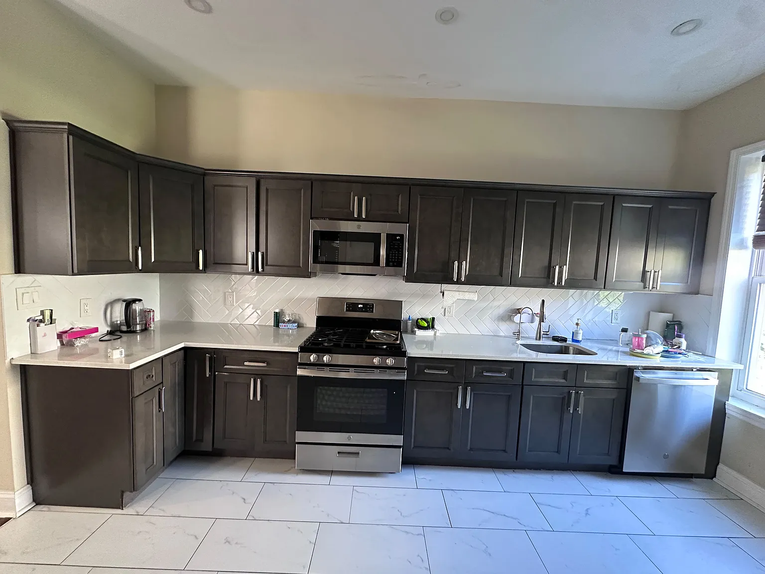 276 Armstrong Ave — Photo 1