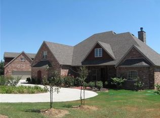 3110 S Barrington Rd, Springdale, AR 72762