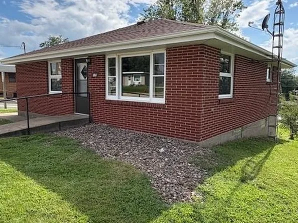 175 S Main St, Dickeyville, WI 53808