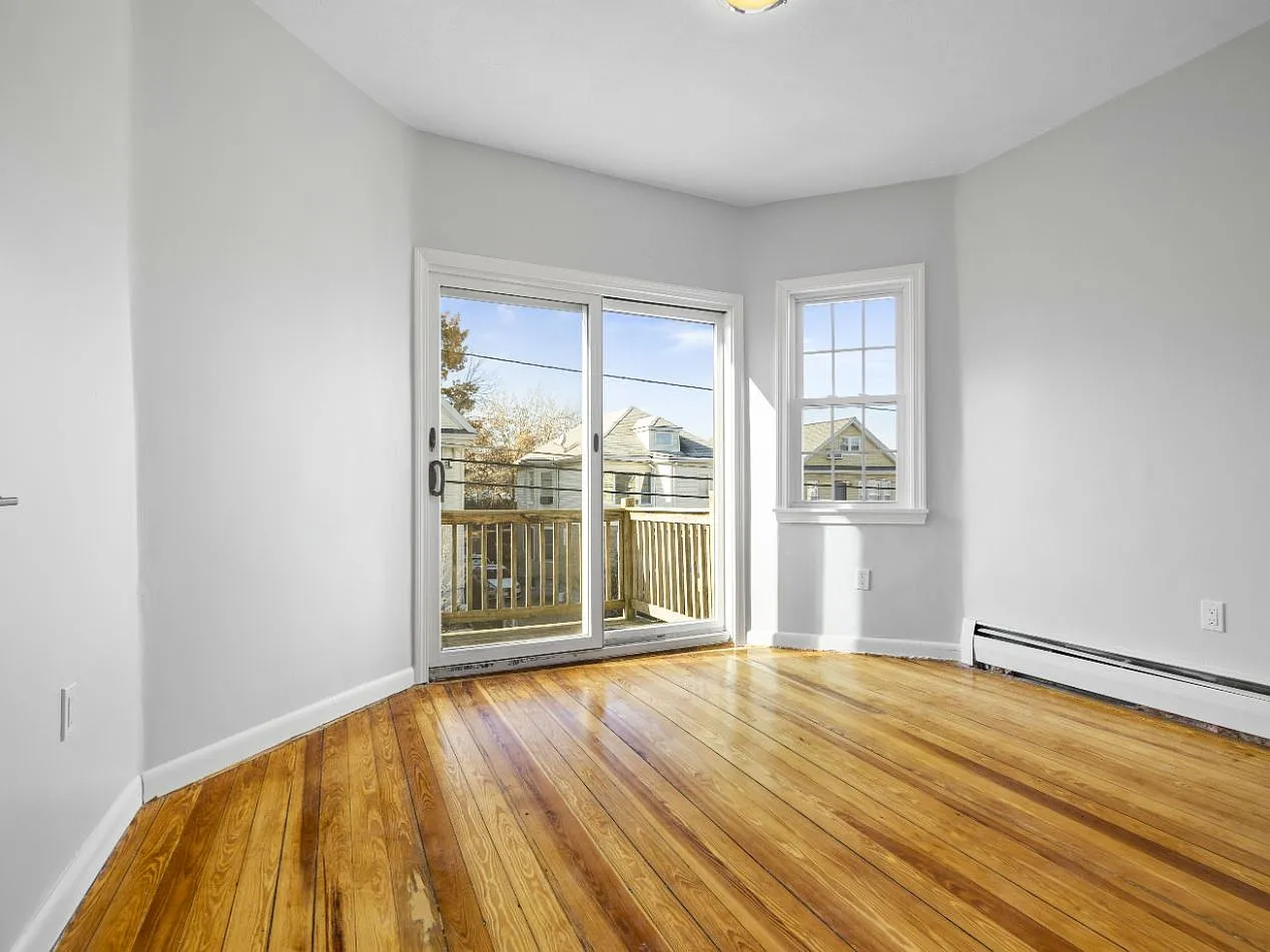 42 William Street Unit 2 - B — Photo 1