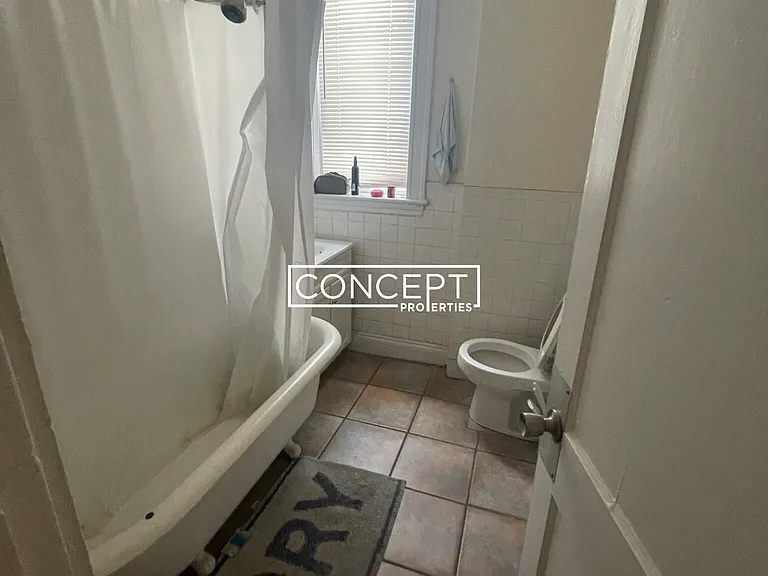 518-520 Cambridge St #3 — Photo 4