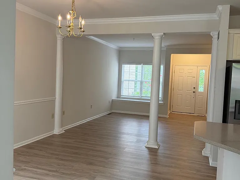 42 Madison Way — Photo 9