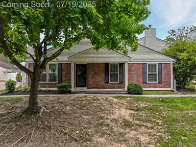 7617 Woodview Dr #48, Waterford, MI, 48327