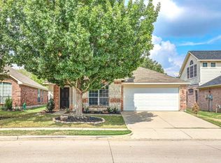 3917 Shiver Rd, Fort Worth, TX 76244