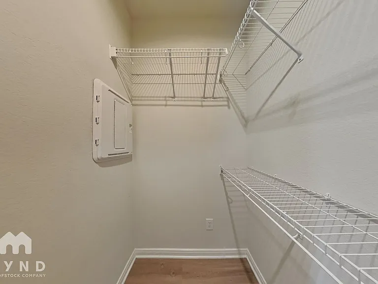15468 Maple Terrace Dr — Photo 10