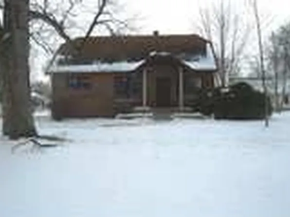 4626 W Meadow Ln, Peoria, IL 61607