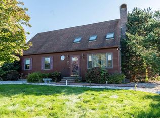 37 Meadow View Dr, East Falmouth, MA 02536