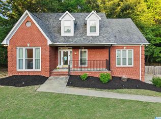 7838 Laura St, Leeds, AL 35094