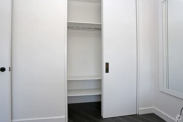 Rented by The Dermot Realty Management Company | media 59