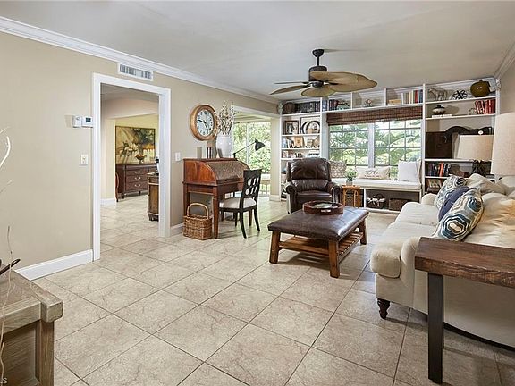 3rd image of 105 Bobolink Way #5A
