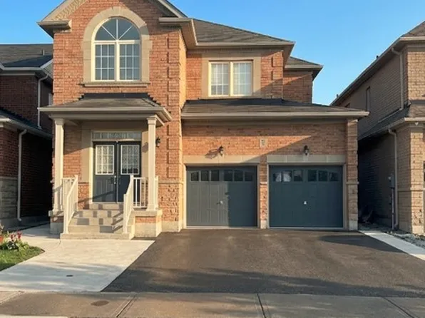 107 Castle Oaks Cros, Brampton, ON L6P 3V2