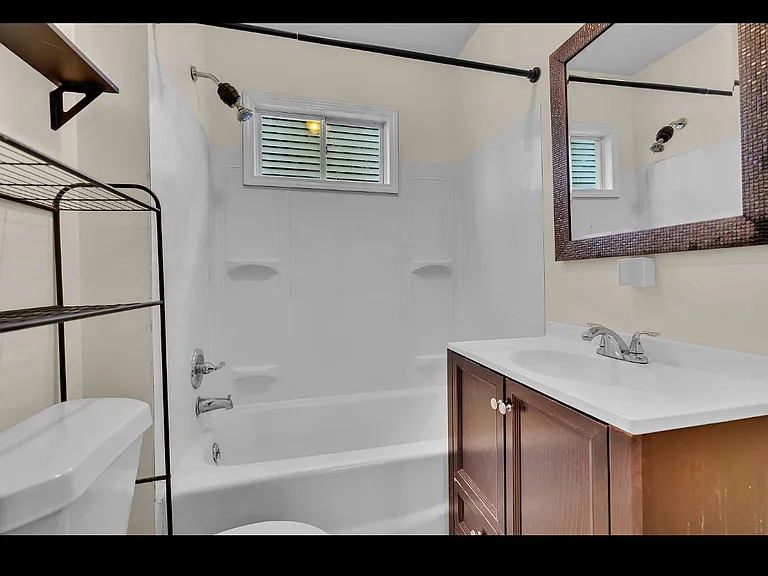 497 Hinman Ave #1 — Photo 7