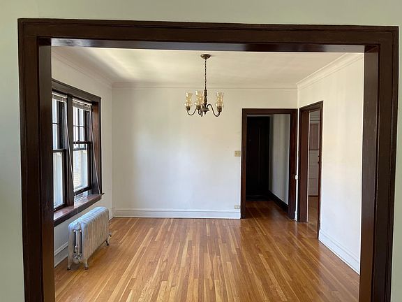 3rd image of 2227 N Sayre Ave