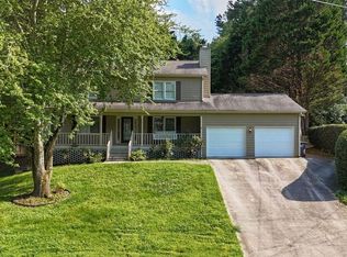 110 Hayfield Way, Sugar Hill, GA 30518