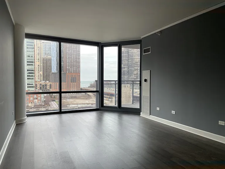 450 E Waterside Dr #411 — Photo 2