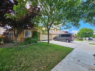 6317 Declaration Way, Bakersfield, CA 93313