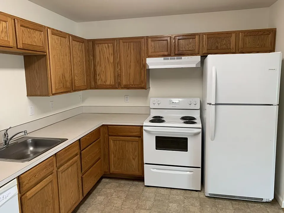 221 NW 3rd St #1