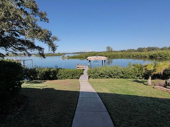 5th image of 1422 Circle Dr