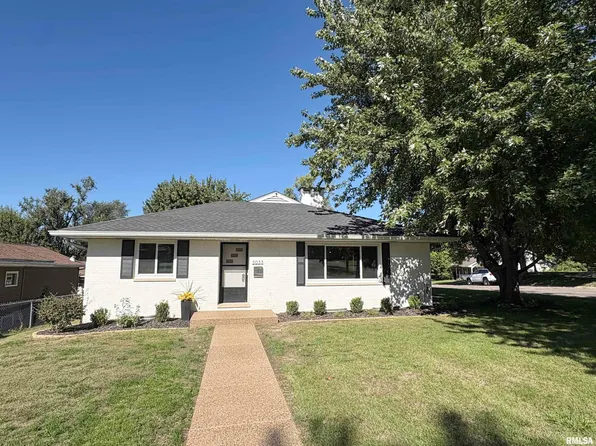 5033 N Belmont Pl, Peoria Heights, IL 61616