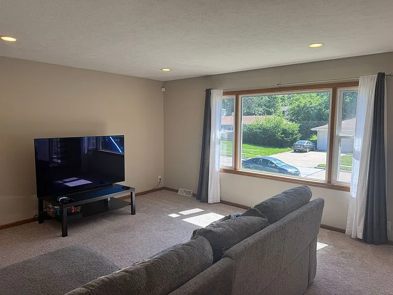 1604 Pelton Ave — Photo 5