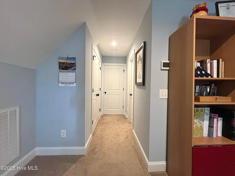22 Starlit Ln — Photo 43