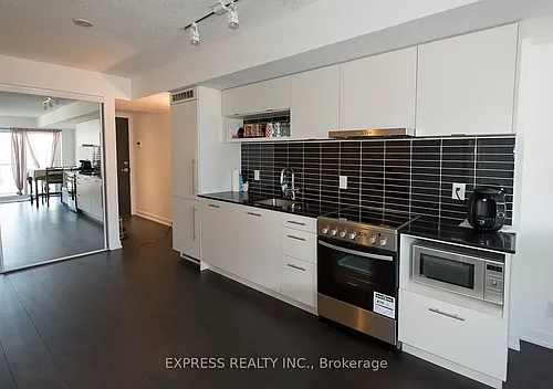 365 Church St #1613 Photo 1
