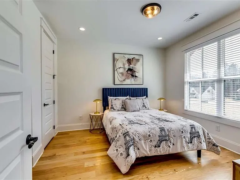 155 Dean Dr — Photo 6
