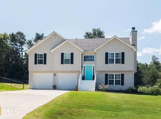 5449 Latham Manor Dr, Gainesville, GA 30506