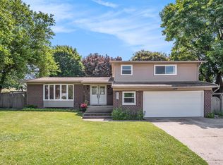 1222 Royal Oak St SW, Wyoming, MI 49509