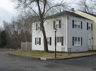 52 Tapping Reeve Vlg, Litchfield, CT 06759