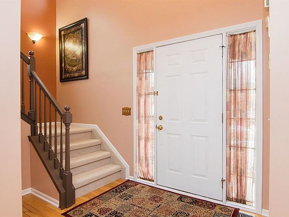 4th image of 1571 S Valentine Ct