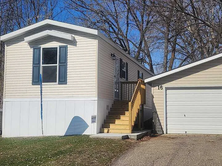 23 Thomas Ln #431 — Photo 22