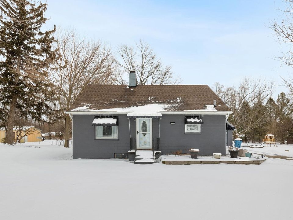 1st image of 56742 Butternut Rd