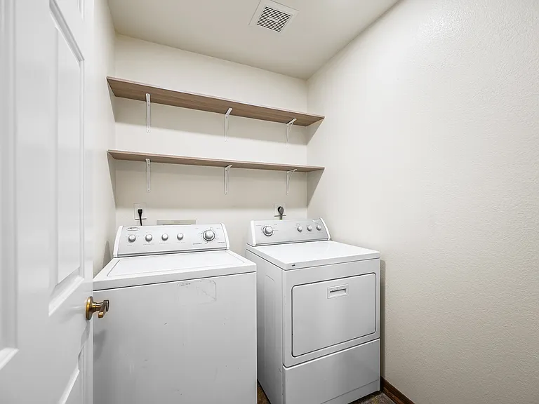 642 E Sage Brush St — Photo 49