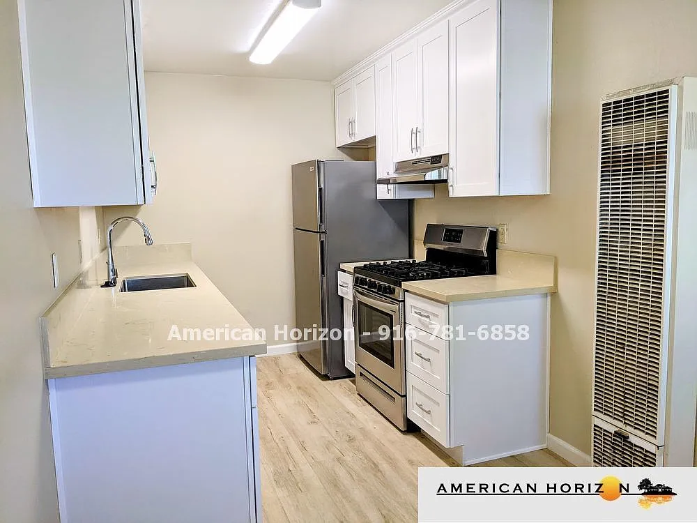 2 bed, 800 sqft, $1,675 — Photo 2