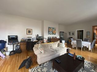 1012 Spruce St APT 3R, Philadelphia, PA 19107